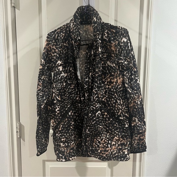 Lululemon Miss Misty II Jacket Size 4 SCMX Star Crushed Multi WindH2O Resist - Picture 2 of 7